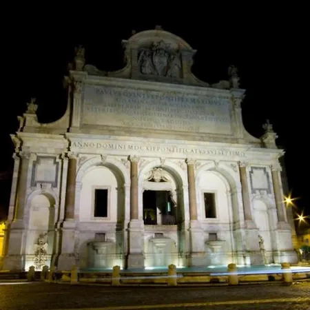 Gianicolo House